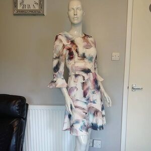 Watercolour floral dress white size 4 Tall